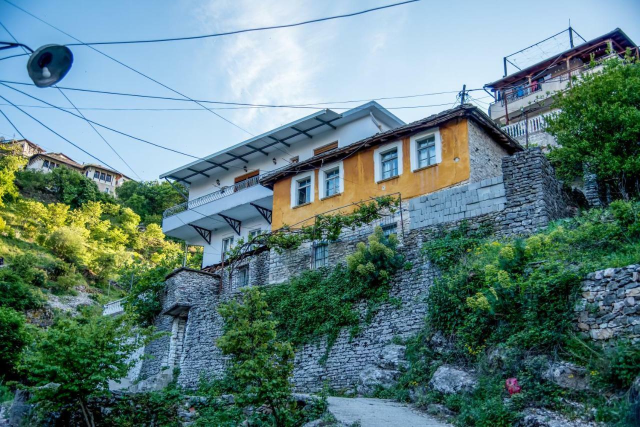 Grandma'S Home Gjirokastër Eksteriør bilde