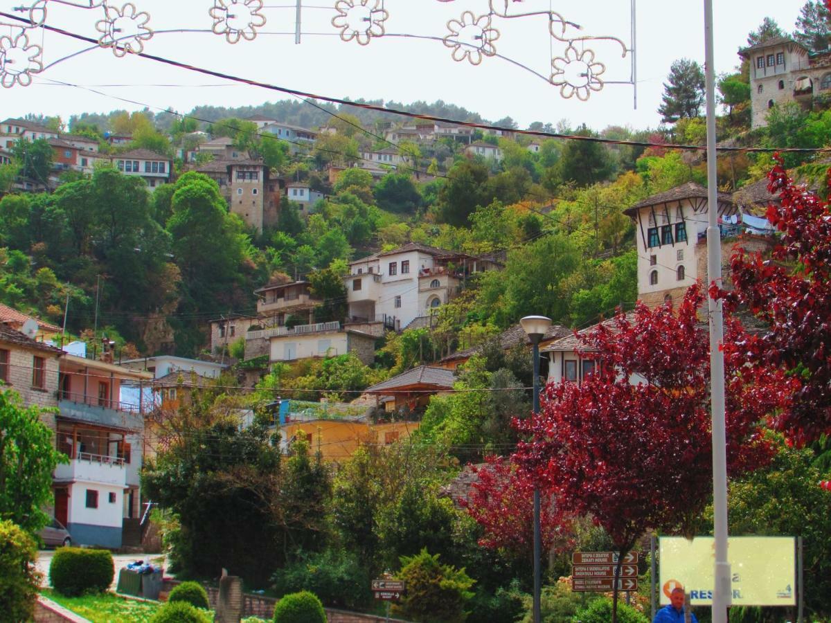 Grandma'S Home Gjirokastër Eksteriør bilde